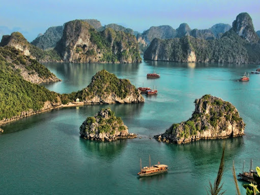 One thread of water: reading Vietnam's ten essential places by their rivers and seas