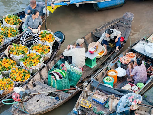 Bến Ninh Kiều: phòng khách bên sông của Cần Thơ