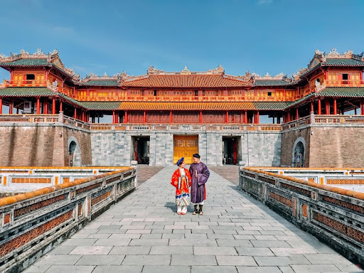 Ten places, four moods — a thematic map of essential Vietnam