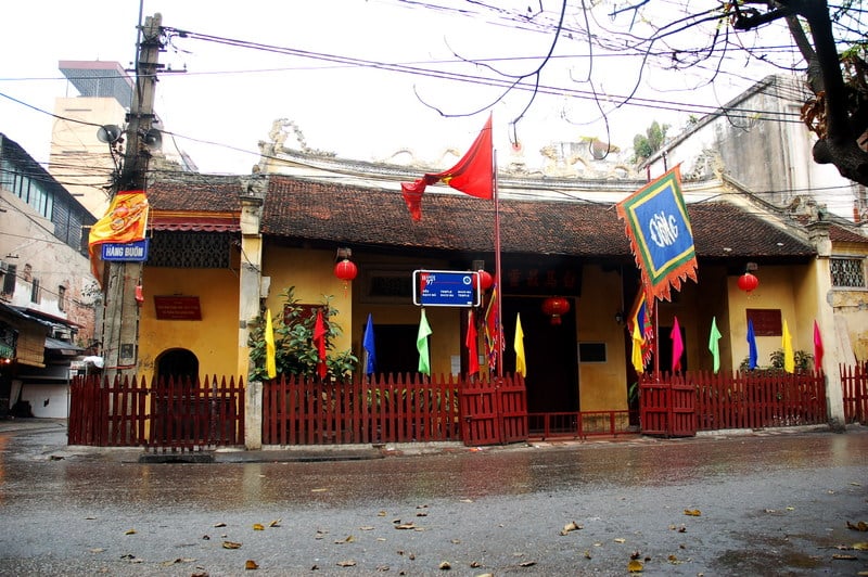 Bach Ma Temple: Oldest Shrine of Hanoi's Old Quarter