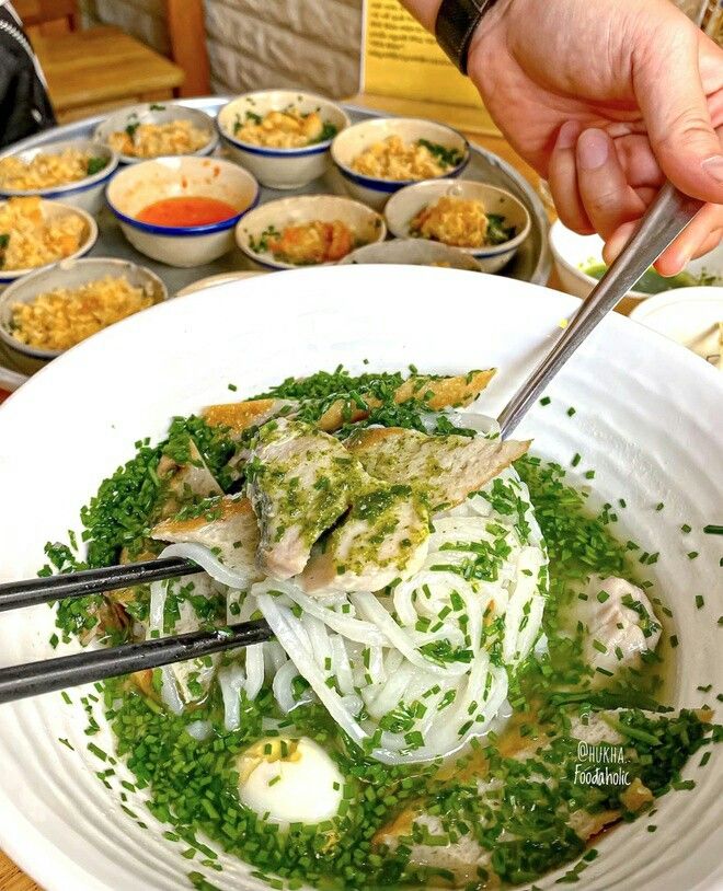 Banh Canh He: The Chive Noodle Soup
