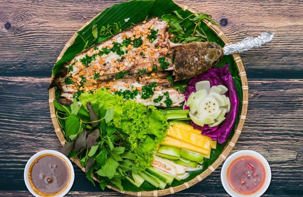 Ca Loc Nuong Trui: Fire, Straw and a Fish