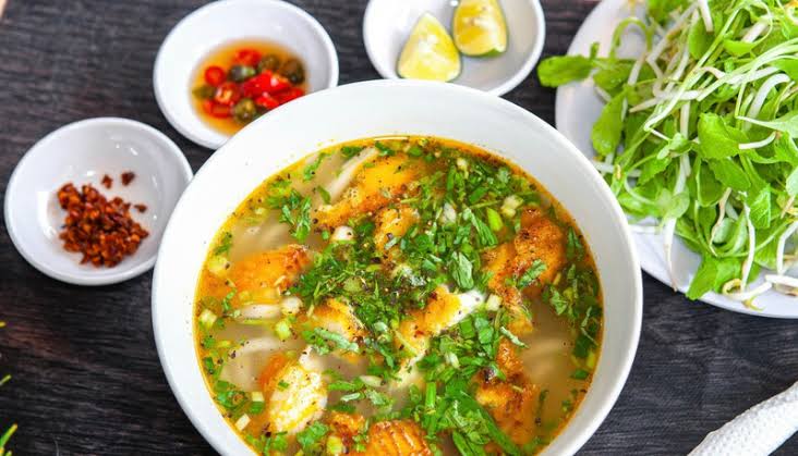 Chao Canh Ca Loc: The Snakehead Soup of Quang Tri