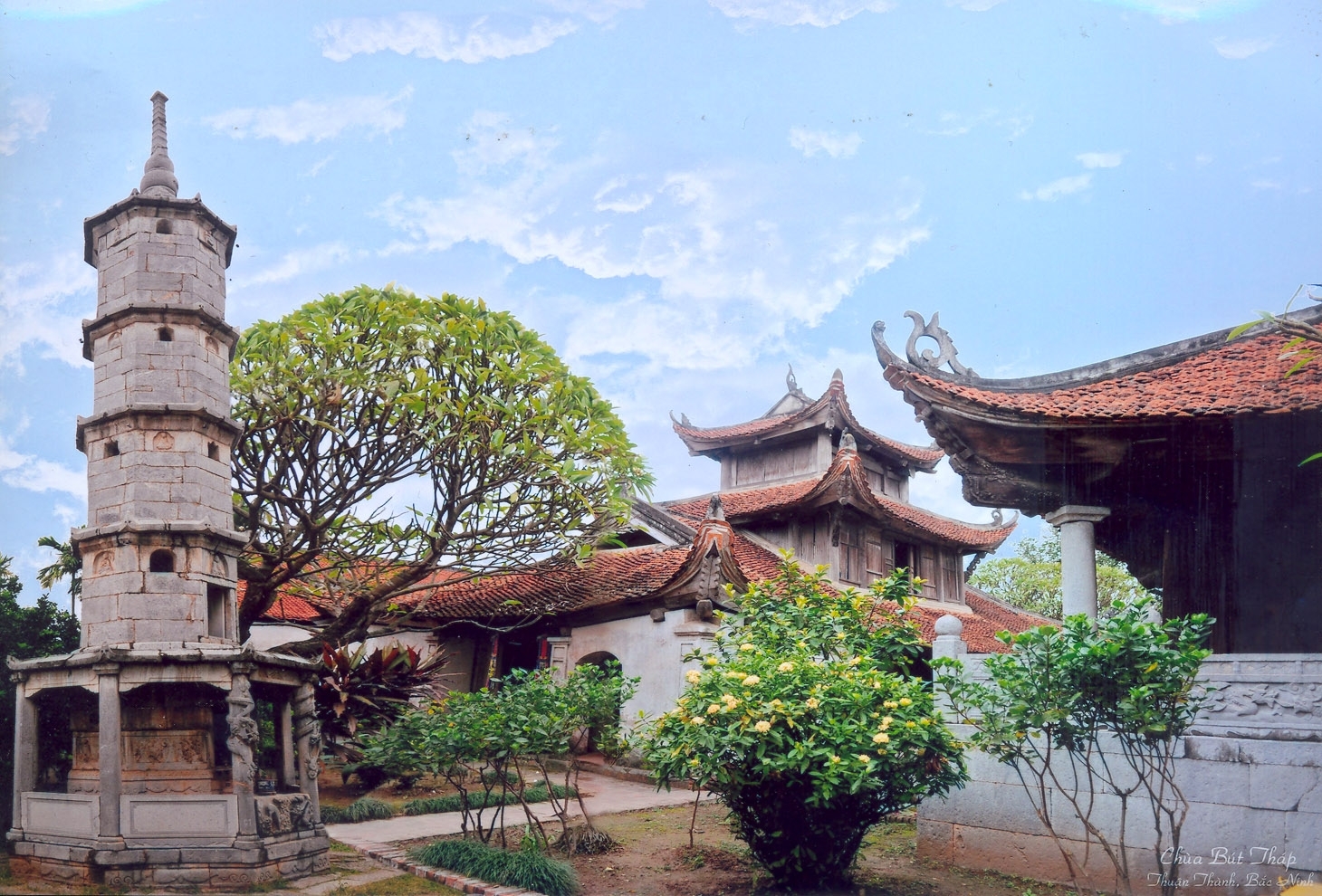 But Thap Pagoda: A Masterpiece of Vietnamese Buddhist Art