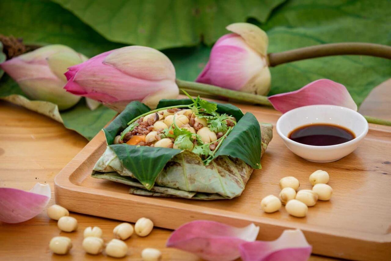The Lotus Gift Shelf of Thap Muoi