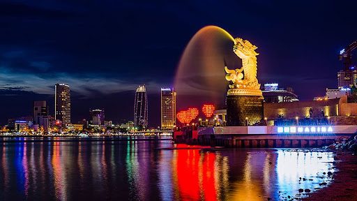 DHC Marina: Da Nang's Riverside Night Playground