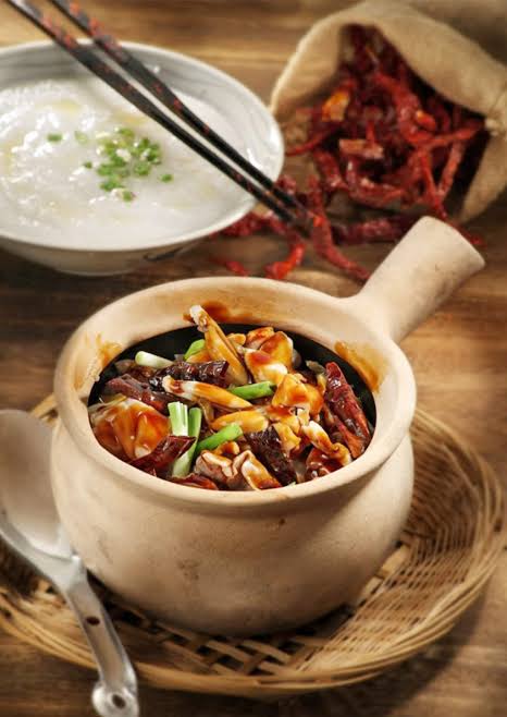 Phuong Tuong Braised Frog: The Rich Country Delicacy of Hung Yen