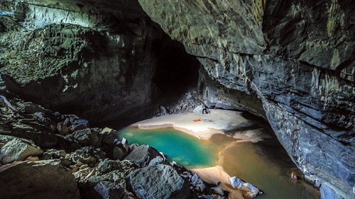 Phuong Hoang Cave: The Phoenix Cave in the Mountains of Vo Nhai