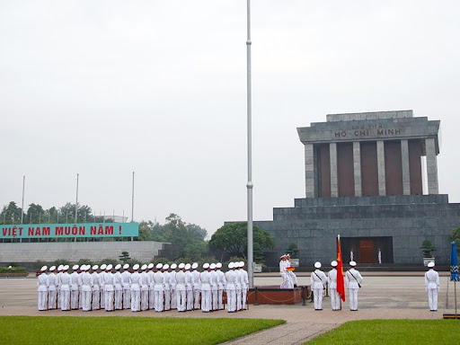 Ho Chi Minh Mausoleum: The Solemn Heart of Ba Dinh, Hanoi