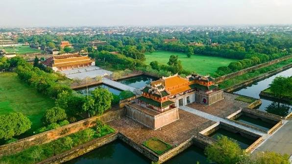 Hue Citadel — reading 140 years of the last dynasty in stone and water