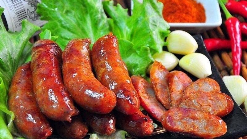 Lap Xuong on the Highland Table: How Cao Bang Eats Its Smoked Sausage