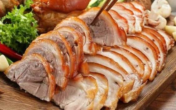 Lon Cap Nach: The Prized Little Free-Range Pig of the Highlands