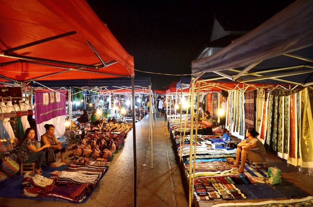 Sapa Night Market: Brocade, Grills and Mountain Cold