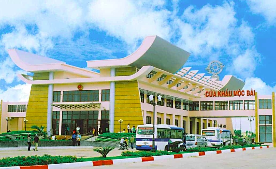 Moc Bai: Vietnam's Busy Doorway to Cambodia