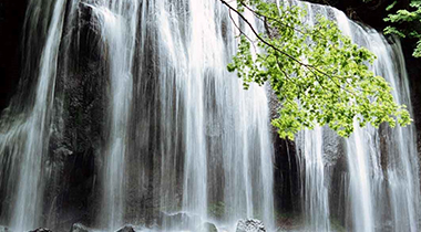 May Waterfall — Phu Tho's hidden cascade for travellers who earn their views