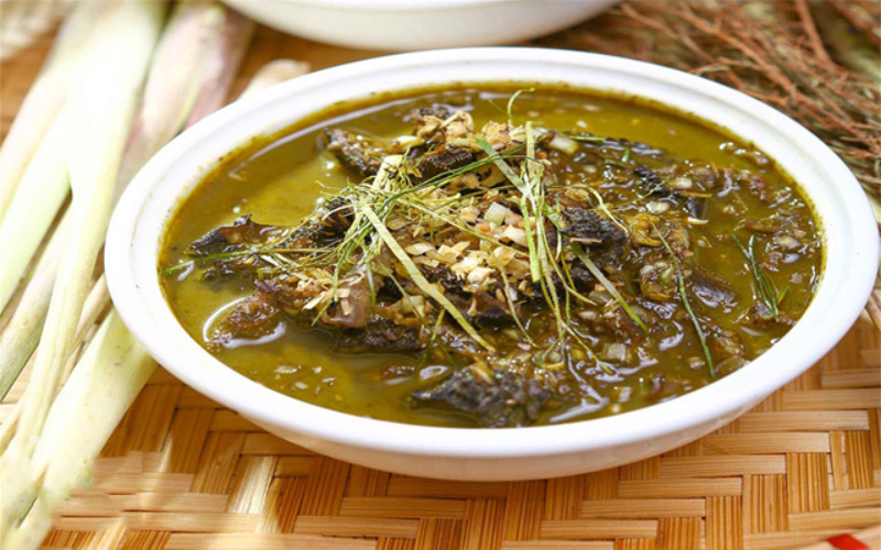 Nam Pia at the Market: A Cultural Key to Thai Cuisine in Moc Chau