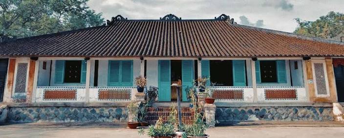 Nha Tram Cot: The Hundred-Pillar House of Can Duoc