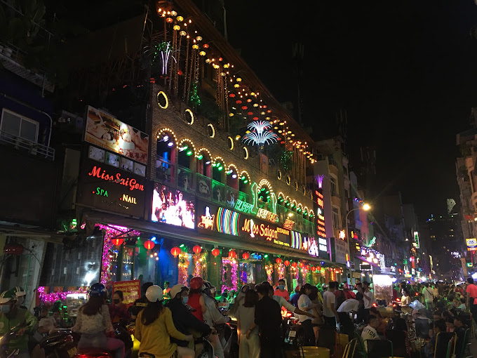 Bui Vien Street: One Loud, Unforgettable Saigon Night