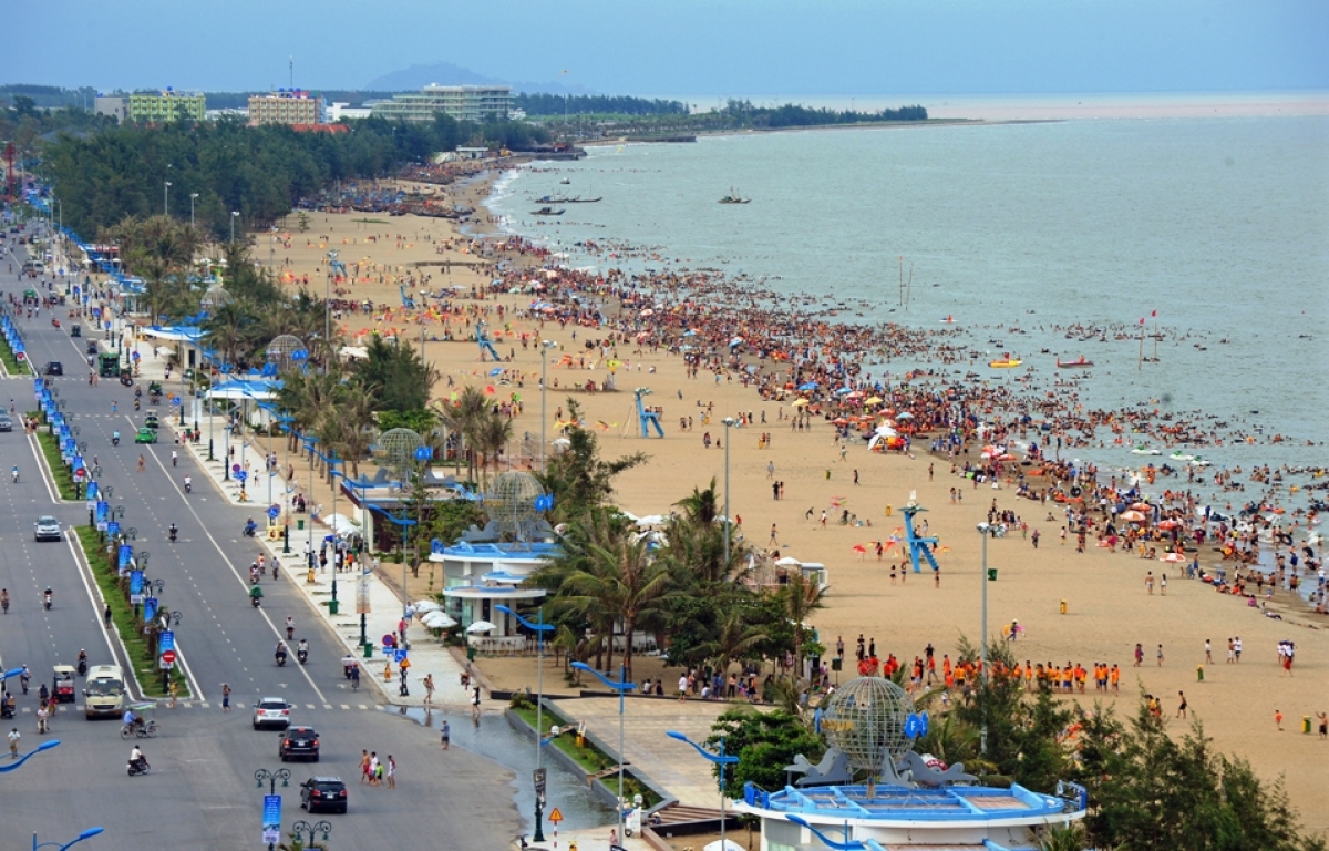 Sam Son vs. Hai Hoa: One Province, Two Beach Personalities