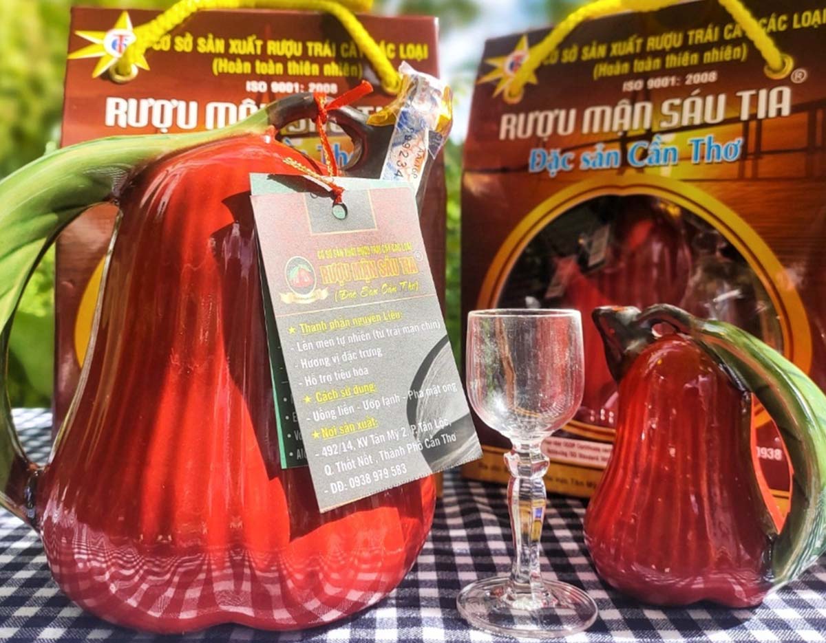 Ruou Man Sau Tia: Phong Dien's Signature Plum Liqueur