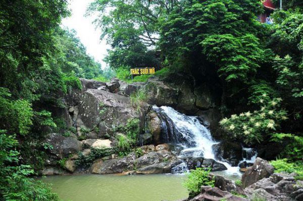 Suoi Mo (formerly Bac Giang, now Bac Ninh): A Green Valley of Streams and Temples
