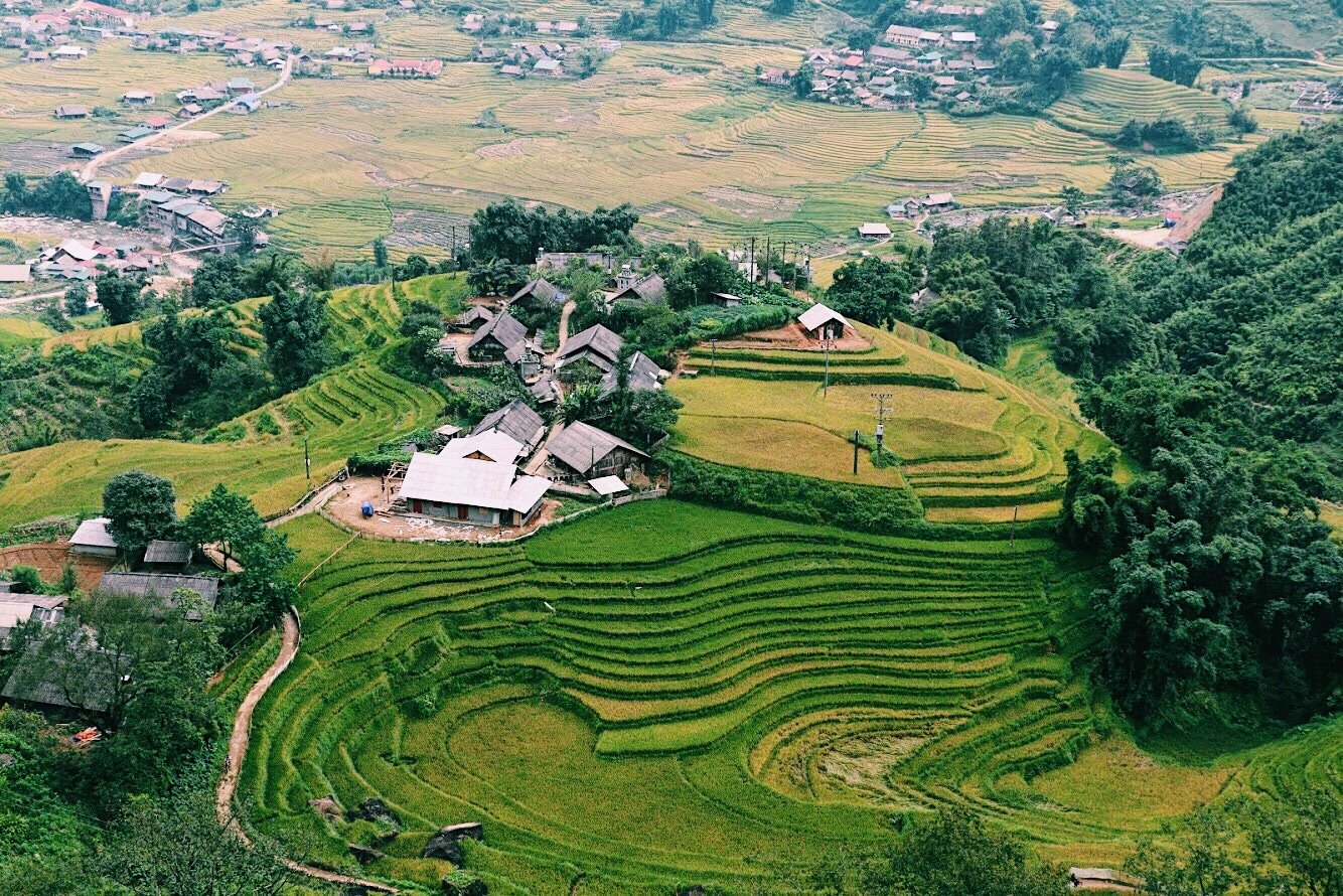 Ta Phin Village: Red Dao Herbal Baths and Handcraft