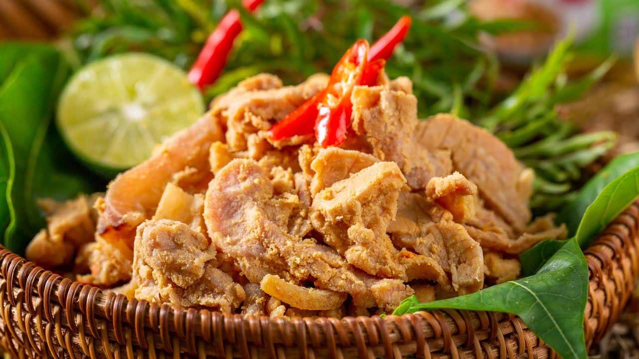 Son La Fermented Pork: A Parcel of Tet From the Highlands