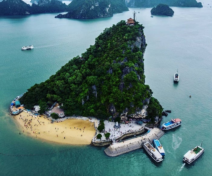 Titop Island: Classic Beach and Viewpoint of Ha Long Bay