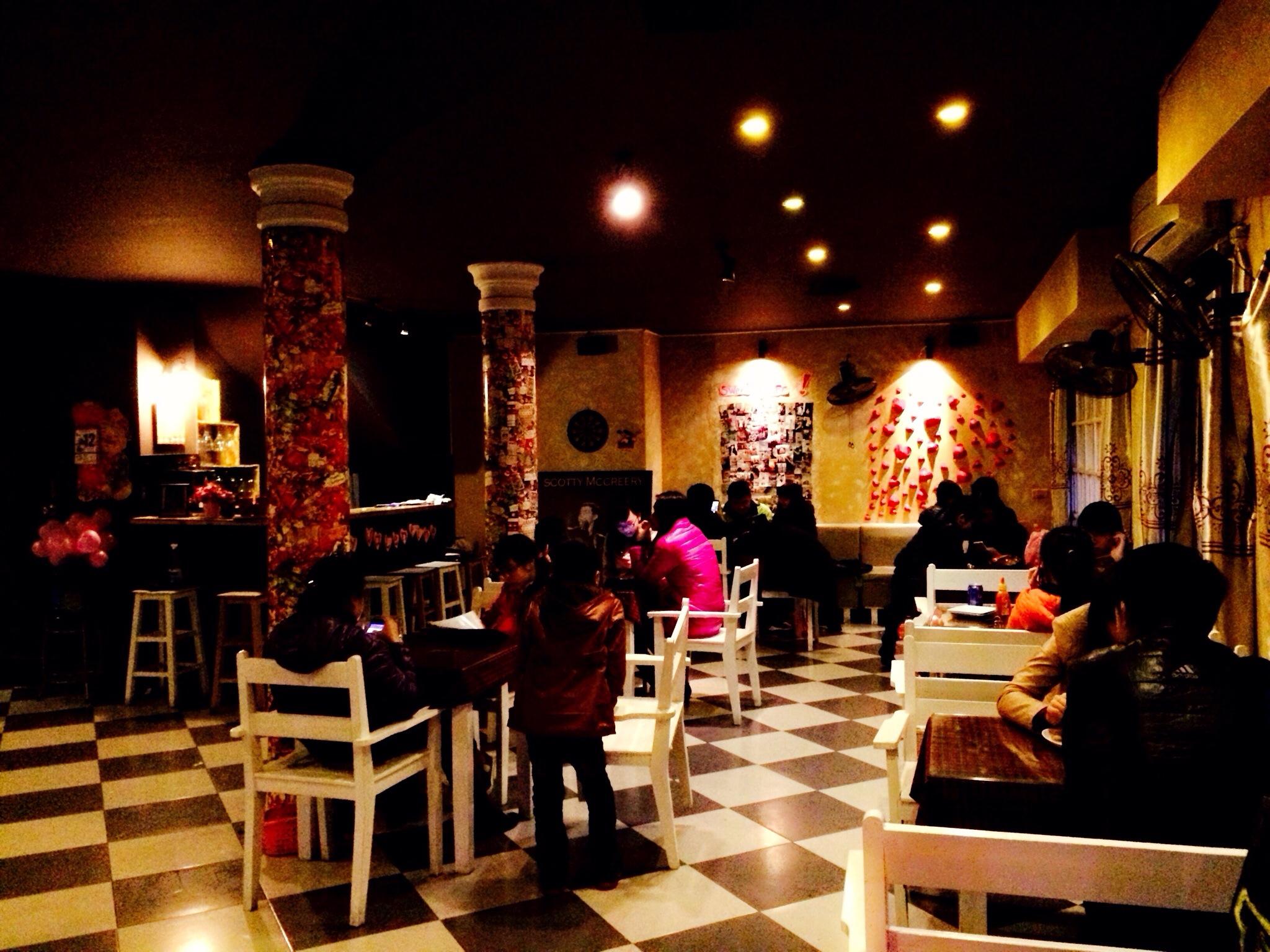 Top 4 Local Specialty Restaurants in Vinh City