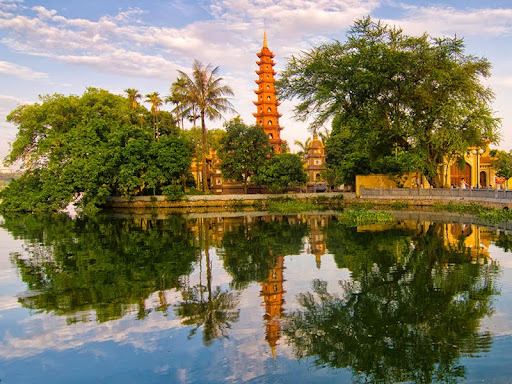 8 Photography Spots That Capture Hanoi's Soul