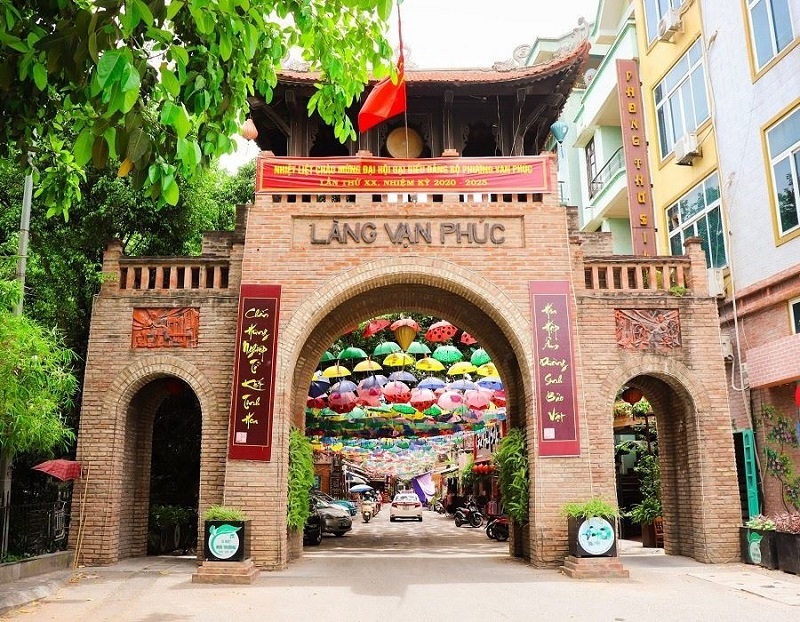 Van Phuc Silk: The Capital's Legendary Handwoven Silk