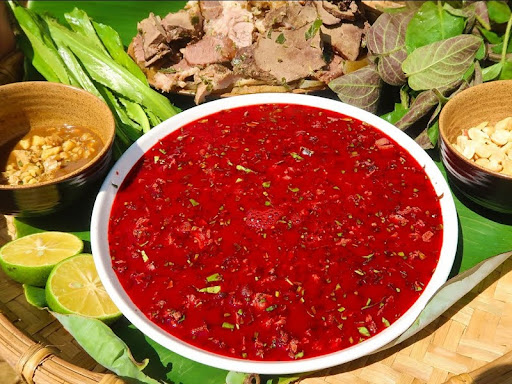 Vietnam's 8 Boldest Bites: A Dare-to-Try List