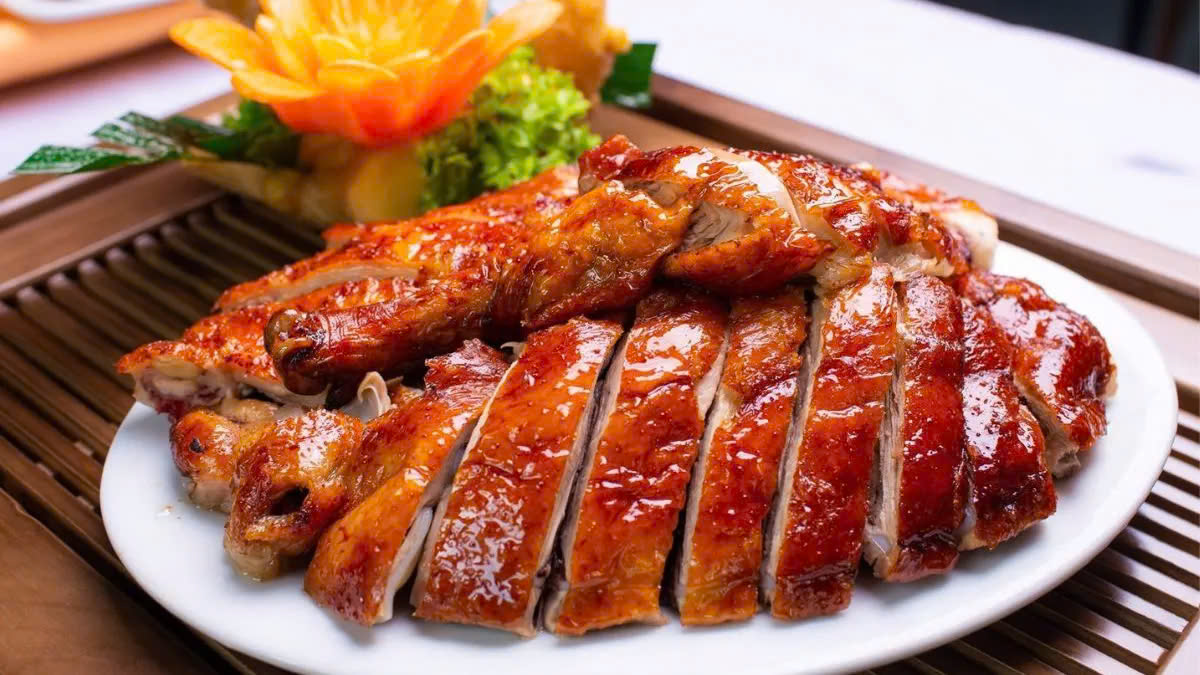 Vit Quay Bay Vi: The Seven-Flavour Roast Duck