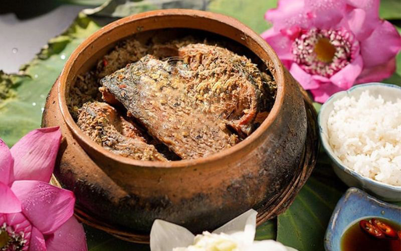 Vu Dai Braised Fish: Twelve Hours of Fire in a Clay Pot