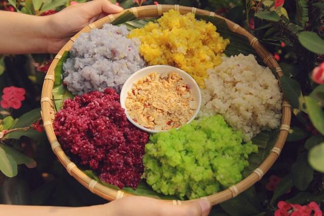 Five-Coloured Sticky Rice: The Festive Rainbow of the Highlands